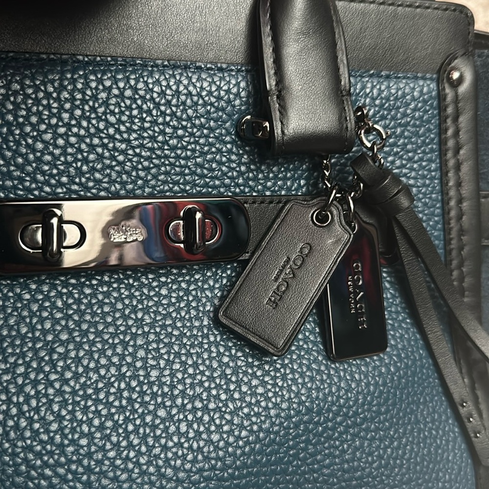Rare Coach Swagger color block black leather & dark blue suede sides, crossbody - Picture 5 of 13
